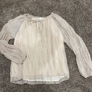 Women’s ruffle blouse